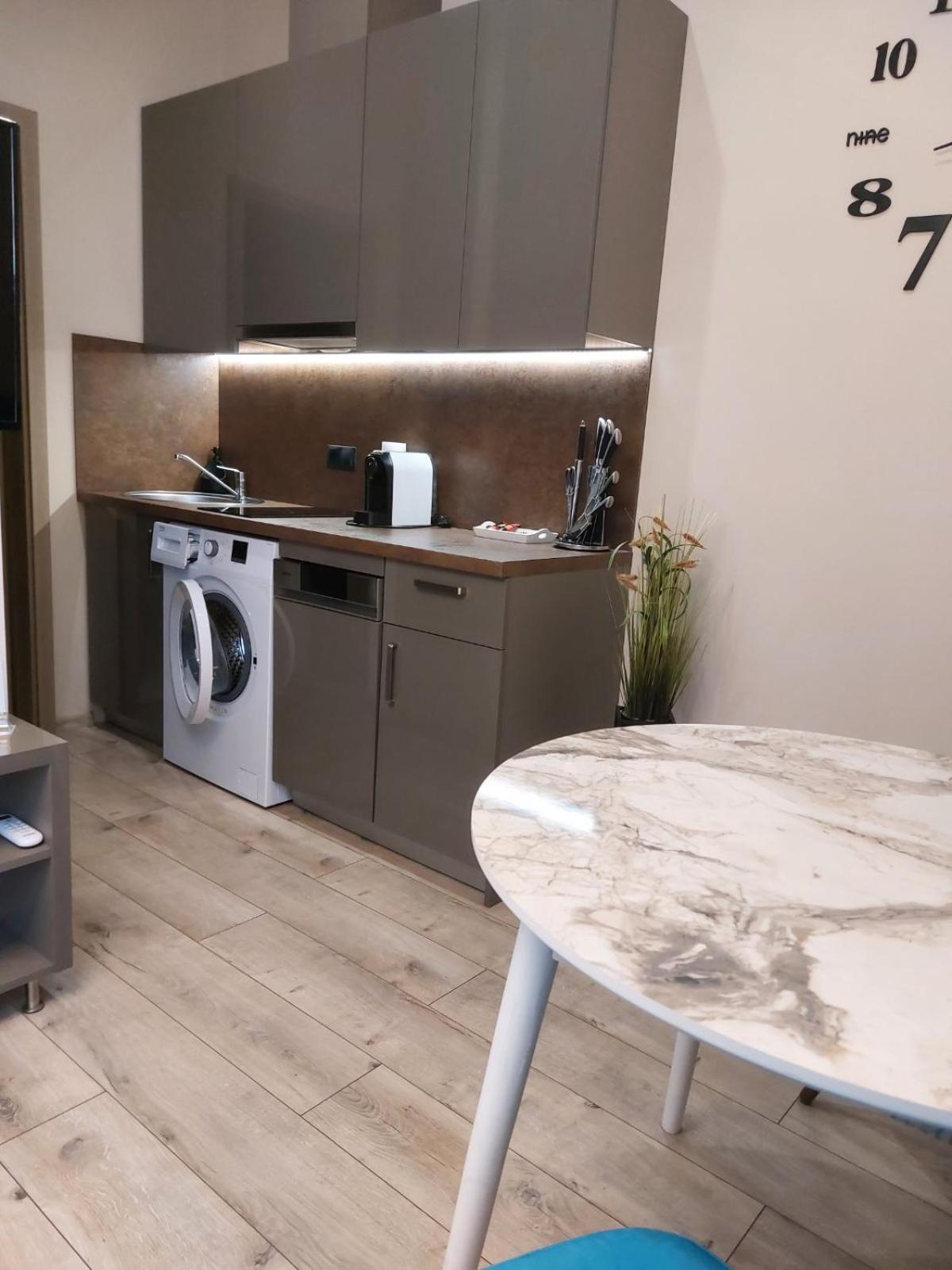 Silver Dawn Apartments 塞格德 外观 照片