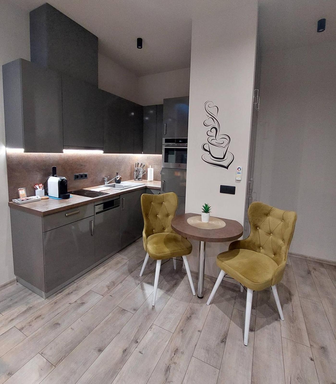 Silver Dawn Apartments 塞格德 外观 照片